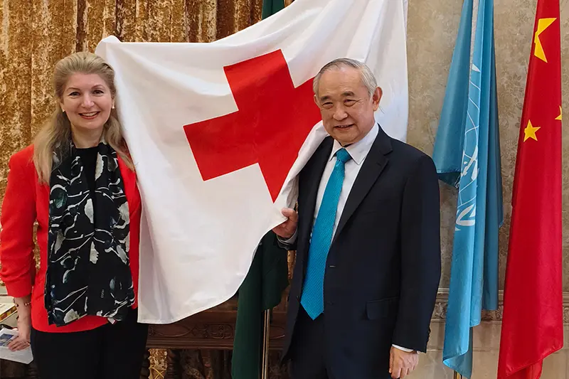 人道同心共筑防线 李若弘主席与红十字奥嘉会晤擘画合作新篇