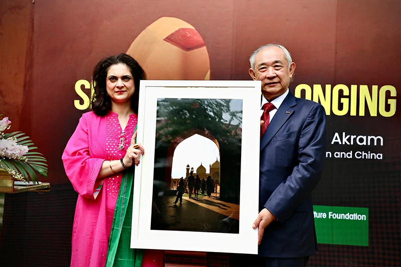 李若弘与巴驻华大使共祝中巴建交75周年